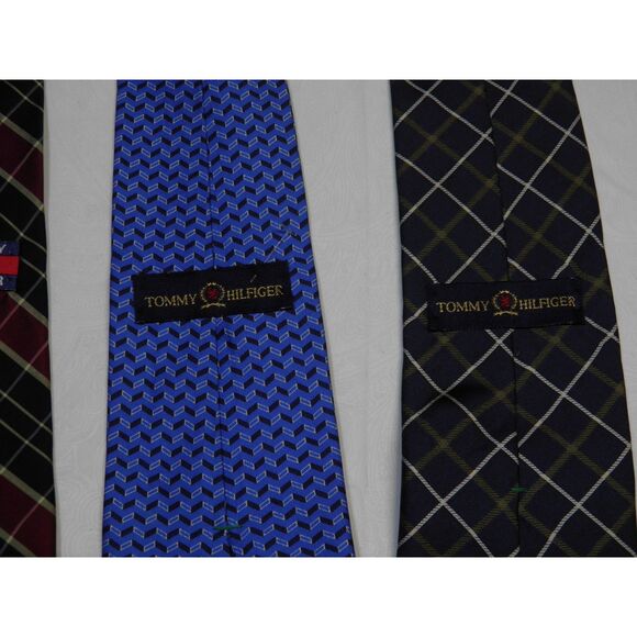 Lot of 5 Mens Neck Ties. Tommy Hilfiger,1  100% Silk , 1 100% cotton - Picture 7 of 7